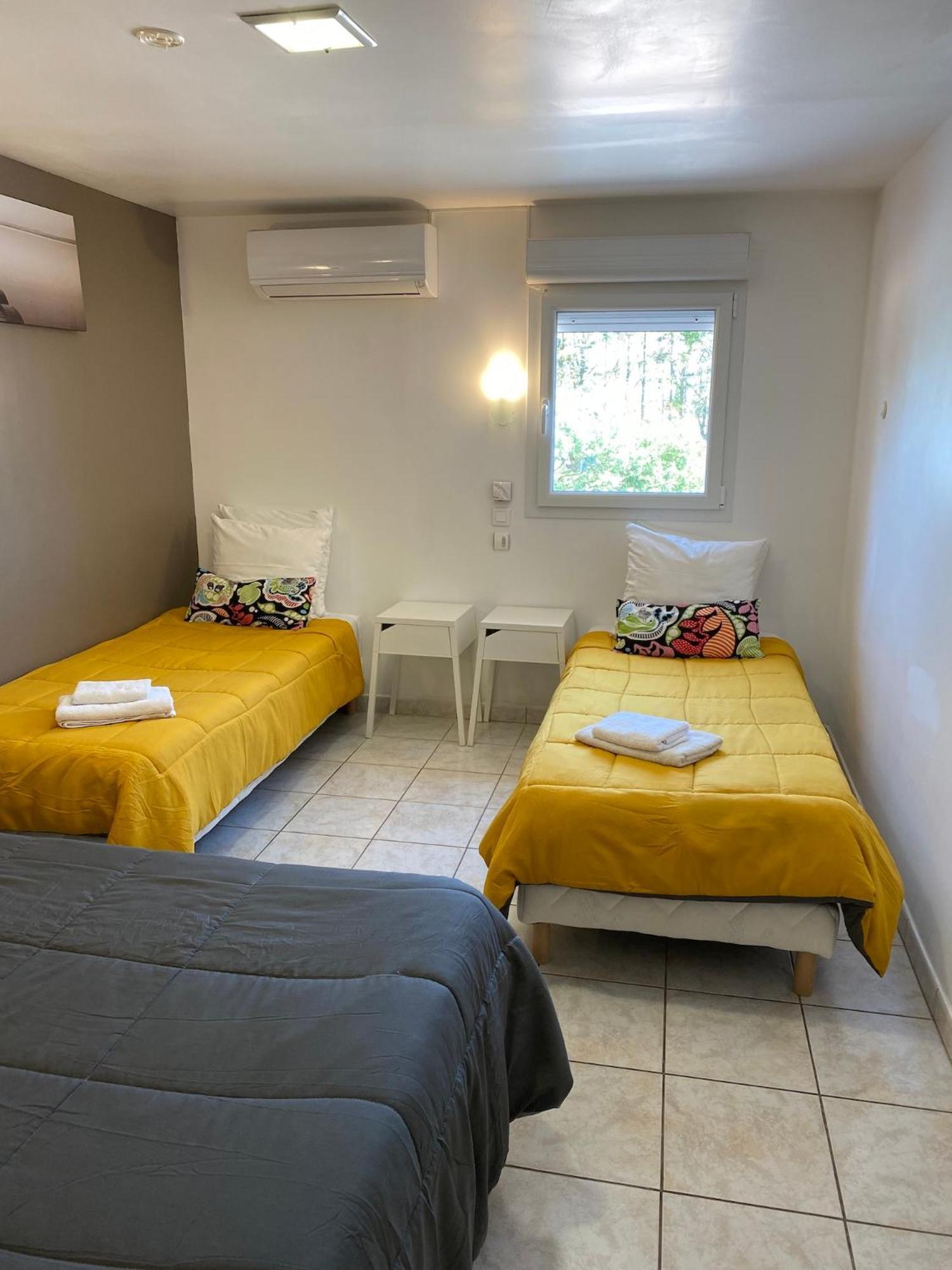 Logis Hotel La Chaumiere Marseillan  Eksteriør billede