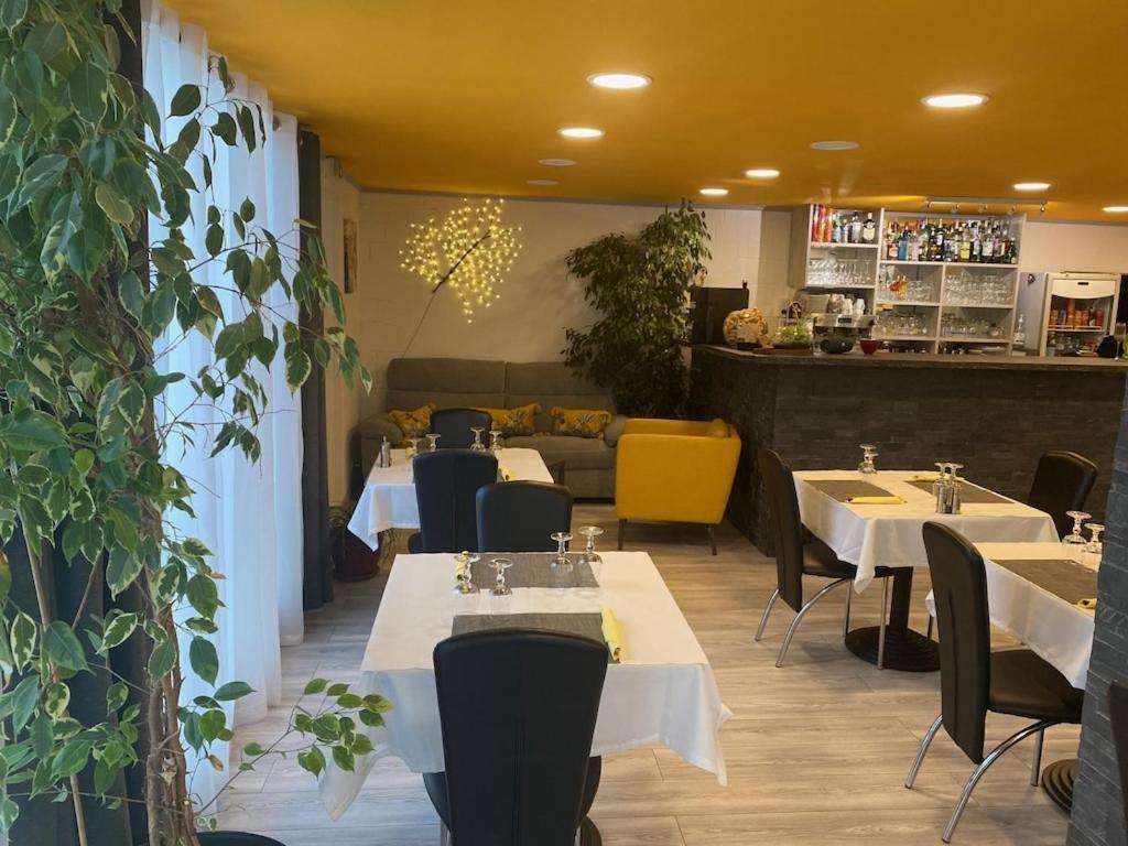 Logis Hotel La Chaumiere Marseillan  Eksteriør billede