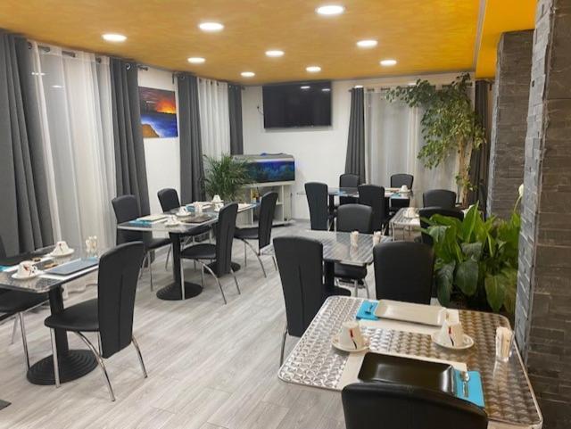 Logis Hotel La Chaumiere Marseillan  Eksteriør billede